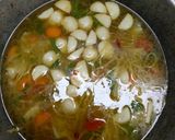 Foto langkah ke 5 dari resep Sayur sop mie.