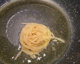 Une image de l'étape 3 de Tourbillon de Spaghetti à l'ail et parmesan.
