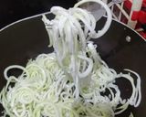 A picture of step 2 of Bottleguard/ Zucchini noodles in white sauce.