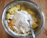 Φωτογραφία βήματος 2 της συνταγής Gnocchi με φασκόμηλο και βούτυρο στο τηγάνι