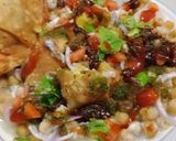 A picture of step 6 of Samosa Chana Chat.