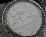 Foto del paso 7 de la receta: Torta de chocolate con crema chantilly de coco