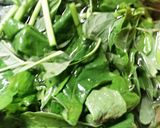 Foto langkah ke 3 dari resep Sayur bening bumbu kunci.
