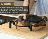 Foto langkah ke 1 dari resep Garlic Butter Crab.