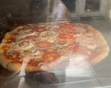 Foto langkah ke 7 dari resep Pizza Panggang Renyah dan Enak.