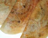 A picture of step 3 of Stuffed Rava Dosa with shezwan twist.