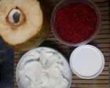 Gambar langkah 1 resipi Buko Sagu Kelapa Muda.