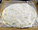 Foto del paso 7 de la receta: 14.🥖Pan árabe con aceitunas rellenas y hierbas provenzales