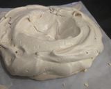 A picture of step 3 of Pavlova.