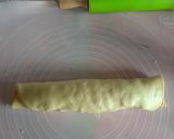 Foto langkah ke 3 dari resep Pizza Rolls Bread.