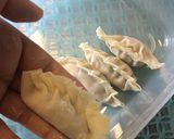 Foto langkah ke 4 dari resep Gyoza saus asam manis.
