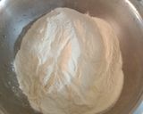A picture of step 2 of Vanilla cake.