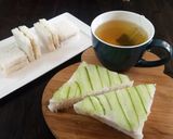 A picture of step 4 of Teatime Cucumber Sandwich.