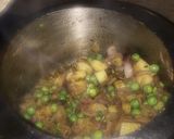 A picture of step 2 of Veg Pulao.