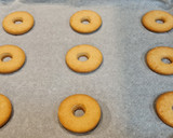 Foto del paso 6 de la receta: Aros de chocolate blanco y chocolate con leche
