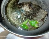 A picture of step 2 of Vermicelli upma.