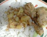 Foto del paso 7 de la receta: Muslos de pollo con papas al romero