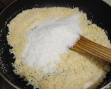 रवा कोकोनट बर्फी (Rava coconut brafi recipe in Hindi) रेसिपी चरण 2 फोटो