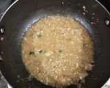 A picture of step 2 of Garlic mushroom and paneer.