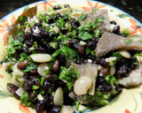 Foto del paso 8 de la receta: Alubias negras, blancas a la provenzal con callos madrileños