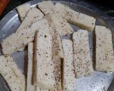 A picture of step 1 of পনির ফিঙ্গার.