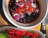 Hình bước làm 2 của món Gà tre nướng lá chuối