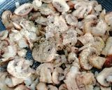 Foto del paso 5 de la receta Alitas de pollo con salsa de castañas y portobello