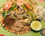 A picture of step 3 of Keto Pad Thai.