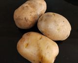 A picture of step 1 of Sindhi Aalu Tuk.