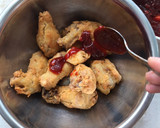 Foto langkah ke 5 dari resep Dakgangjeong Enak dan Mudah, the best ever Korean Fried Chicken.