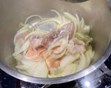 A picture of step 2 of Milk soup with salmon and cod.