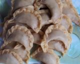 Foto langkah ke 4 dari resep Pastel Abon | Pastel Mini Kering.