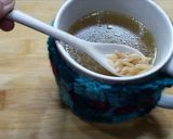 A picture of step 4 of Egyptian orzo soup.