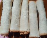 Foto langkah ke 2 dari resep Corndog roti tawar.