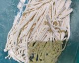 Foto langkah ke 2 dari resep 432. Jamur Enoki Krispi.