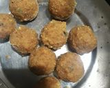गुजराती चूरमा लड्डू (gujarati churma ladoo recipe in Hindi) रेसिपी चरण 6 फोटो