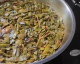 அவரைக்காய் பொரியல் ரெசிபி ஸ்டேப் 2 புகைப்படம்