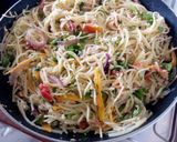 A picture of step 10 of Spaghetti (fried).