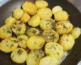 Foto del paso 7 de la receta: Papas fritas a la manteca con champiñones