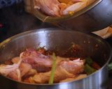 Foto langkah ke 3 dari resep Ayam Woku Khas Manado: PEDAS MAKNYUS.