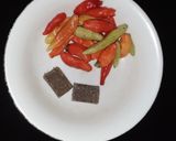 Foto langkah ke 2 dari resep Sambal Mangga Pedas Segar.