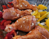 Foto del paso 1 de la receta: Pollo en salsa con ciruelas y champiñones