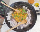 Foto del paso 3 de la receta Fideuá de secreto ibérico y calamar