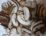 A picture of step 2 of Sauted mushroom.