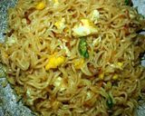 Easy way to cook noodles❤️😋😋 খুব সহজ পদ্ধতিতে অল্প সময়ে নুডলস রান্না রেসিপির ধাপ 4 ছবি