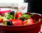 Foto del paso 3 de la receta: Ensalada de lechuga con fresas y habichuelas encurtidas