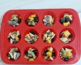 A picture of step 1 of Fruit jelly cake.