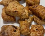 Foto del paso 4 de la receta: ### CAZÓN DORADO EN MANTECA AL AJO CON PAPRIKA