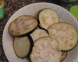 Foto del paso 1 de la receta: Reciclando (berenjenas apanadas y pollo con salsa champiñones)