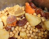 Foto del paso 4 de la receta: Garbanzos cocidos con repollo y chorizo